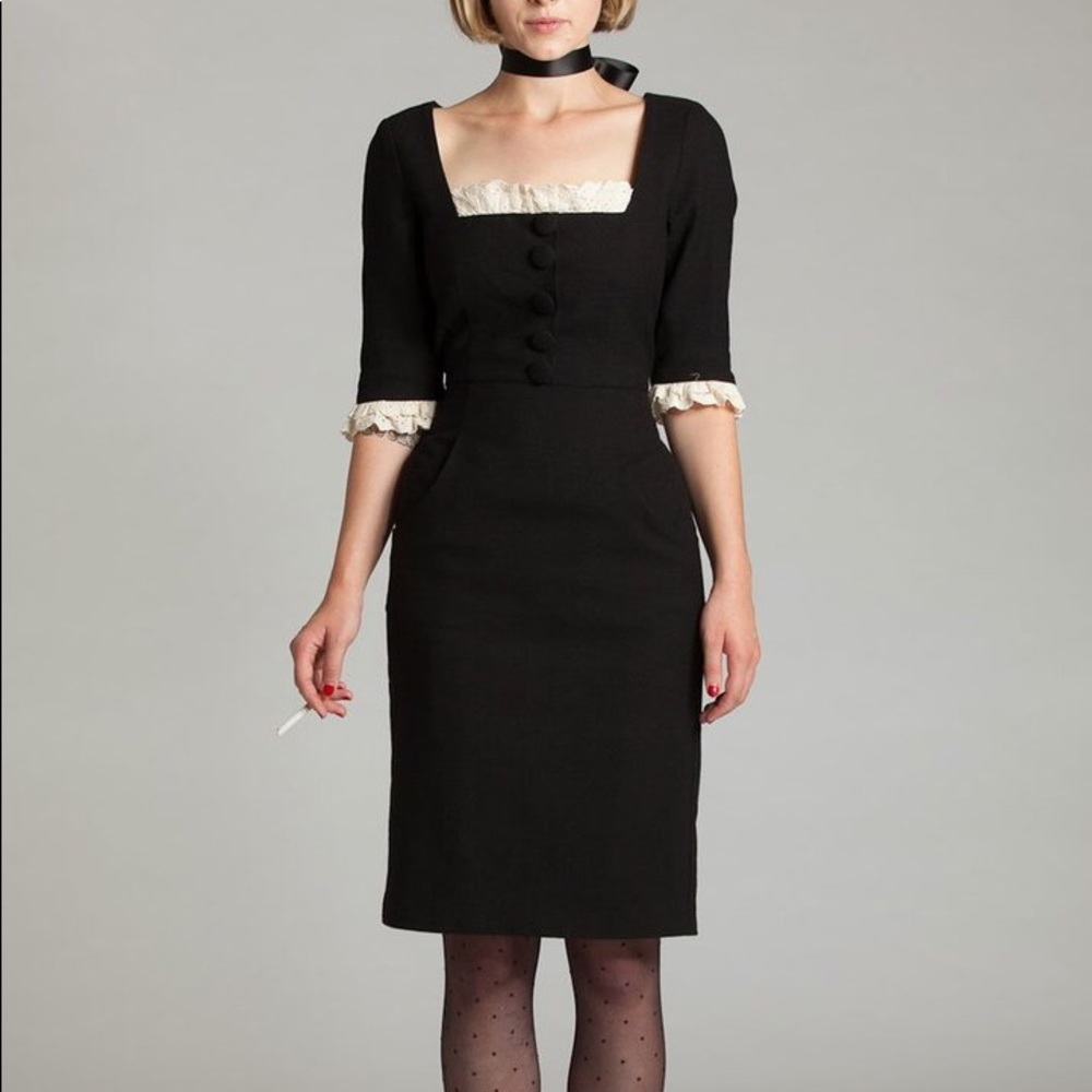 L’ecole des femme French maid square neck dress
